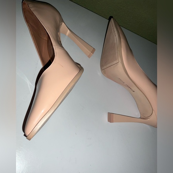 Gianni Bini size 10, tan, pointy, stow heels - Picture 7 of 7